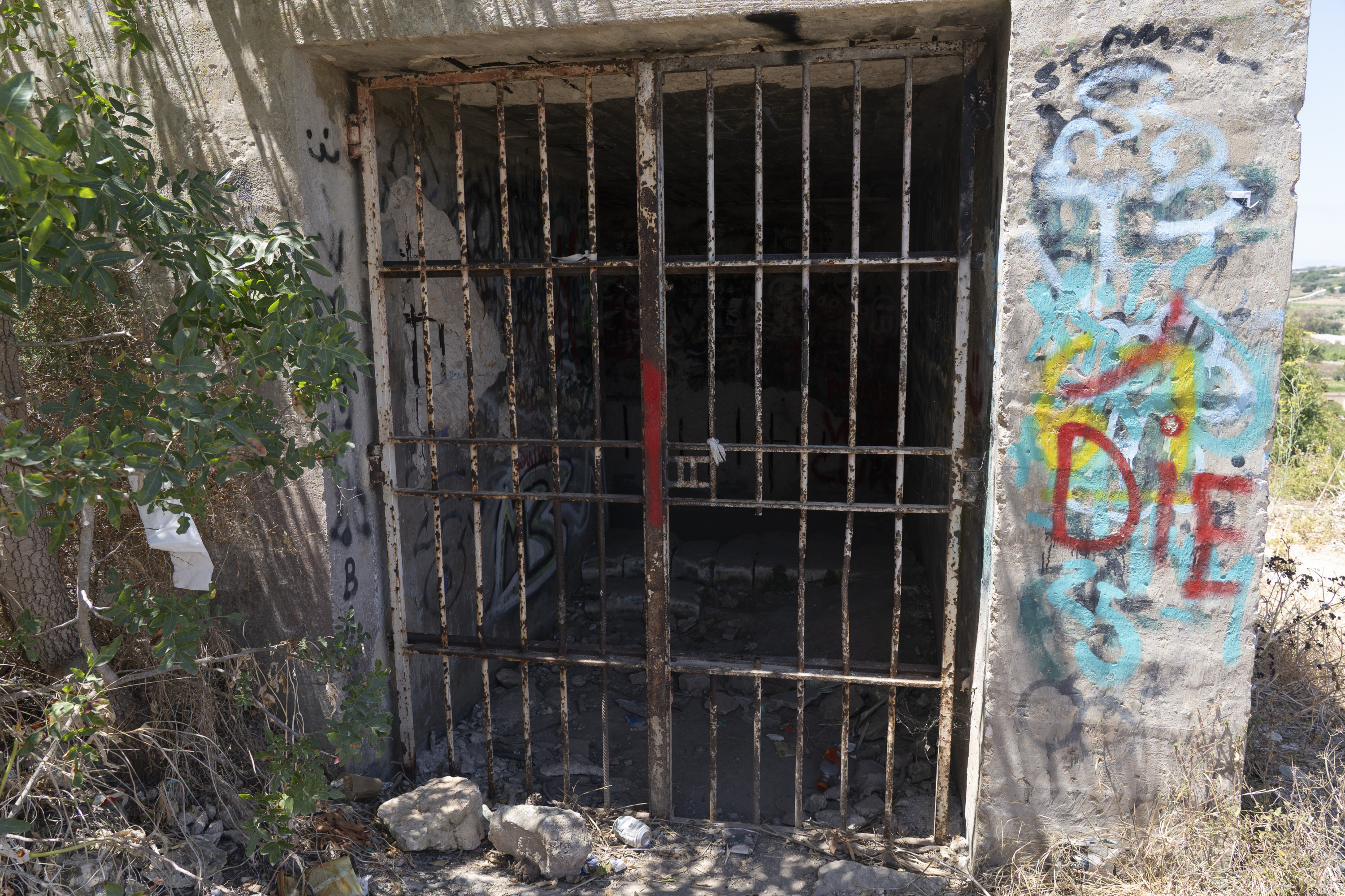 The issue was flagged recently on social media by an explorer who visited the site and found asbestos (Photo: James Bianchi/MaltaToday)